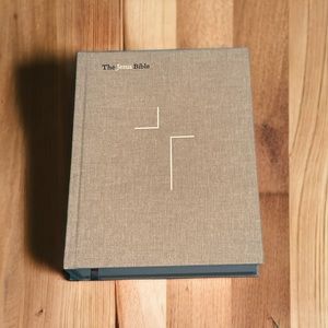 JESUS BIBLE HARDCOVER GREY LINEN